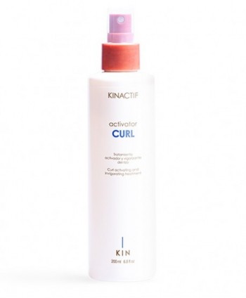 Kinactif Curl Activator para dar nervio energía vigor e hidratación del cabello rizado natural o permanentado