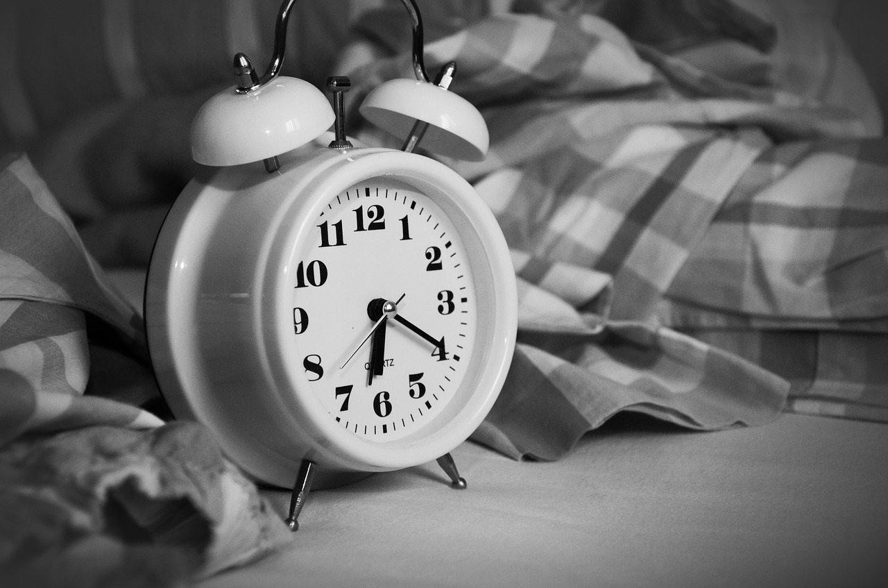 Dormir más los fines de semana no significa recuperar el sueño